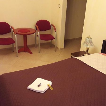 Villa Paradiso ヴロツワフ エクステリア 写真