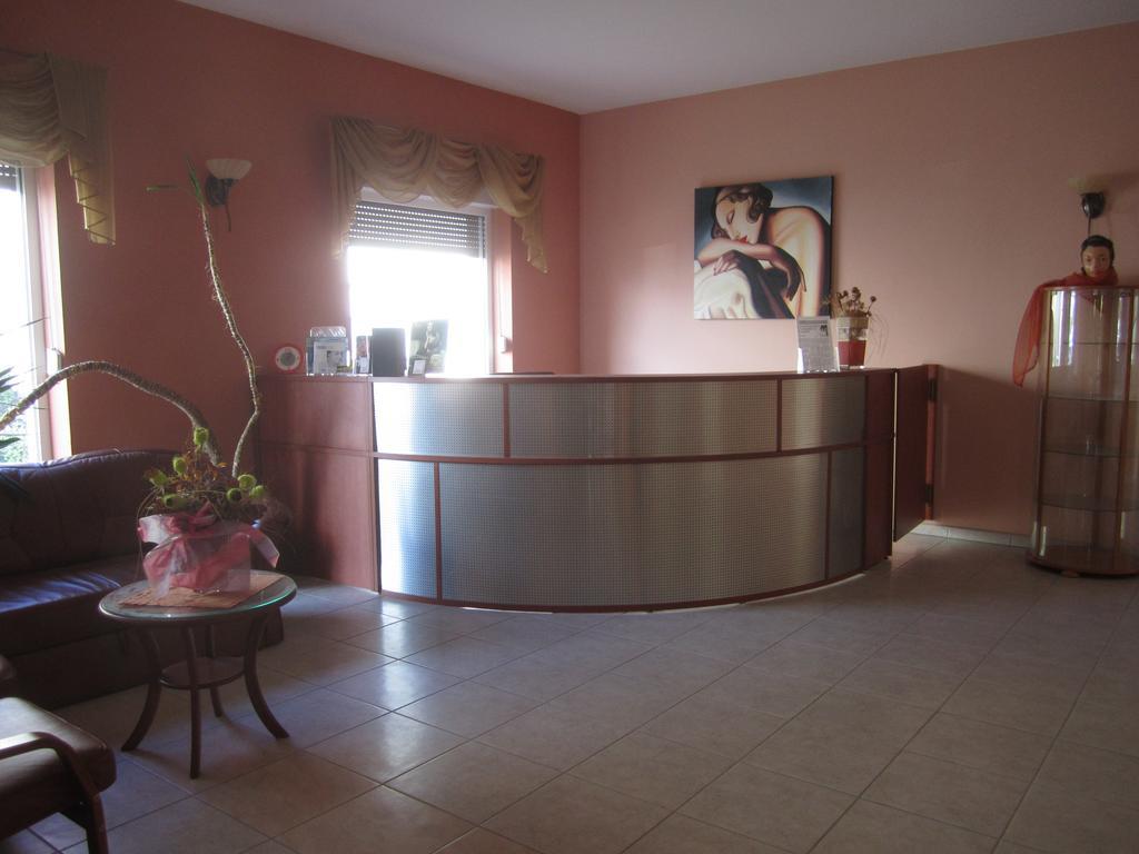 Villa Paradiso ヴロツワフ エクステリア 写真